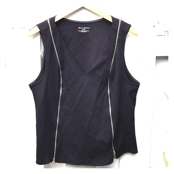 Lane Bryant black zippered sleeveless top knit material size 14/16 - Picture 2 of 8